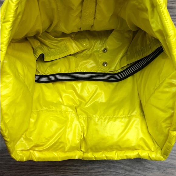 J. Crew Down Puffer Vest Size Small - Picture 4 of 8